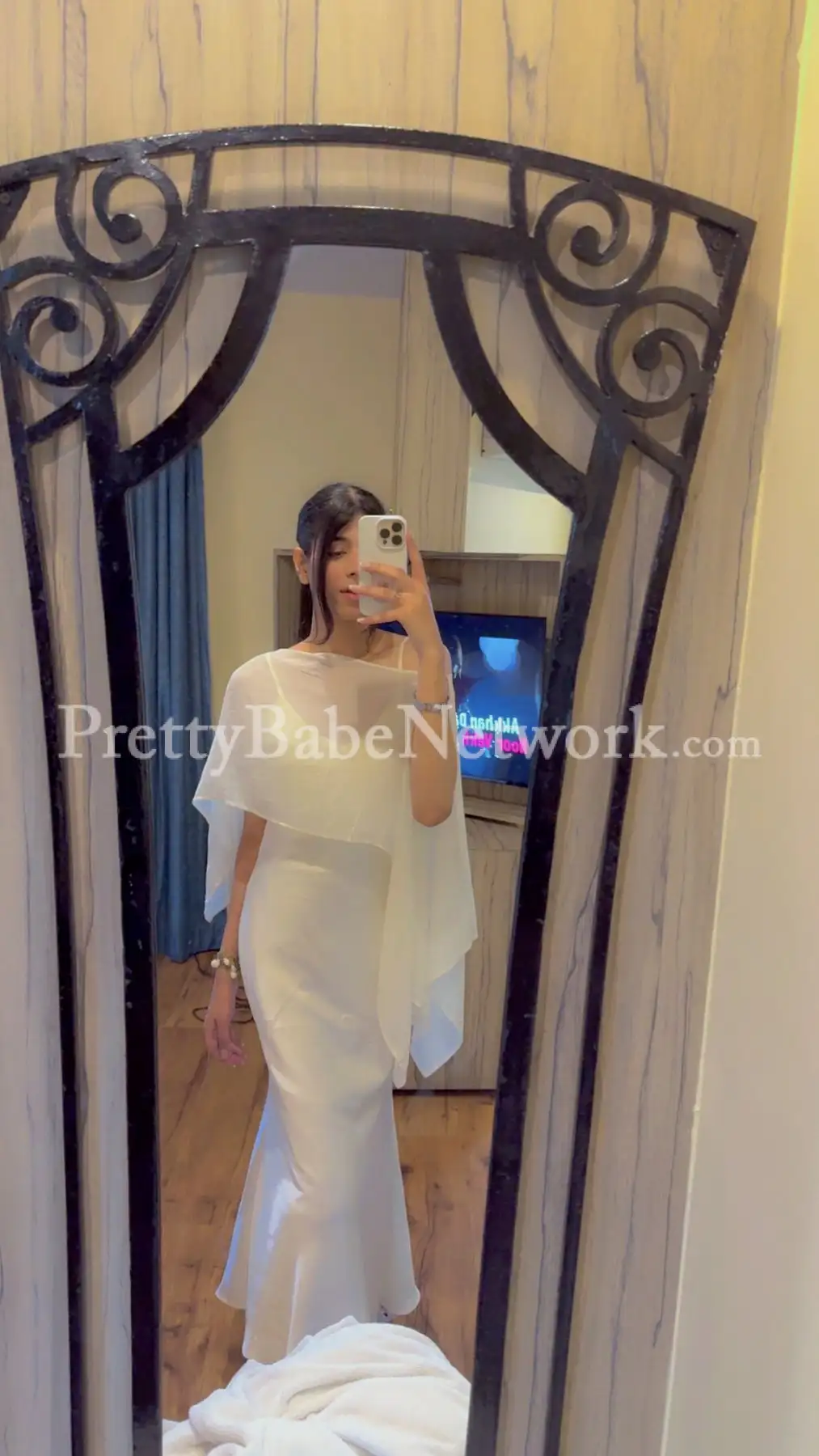 Young Model Gurgaon Escort Divyanshi Offers Intimate Lovemaking Sessions