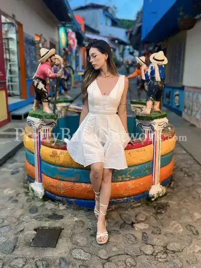 Elite Part Time Call Girl Jaya in Park Street, Kolkata for lot of Pleasure