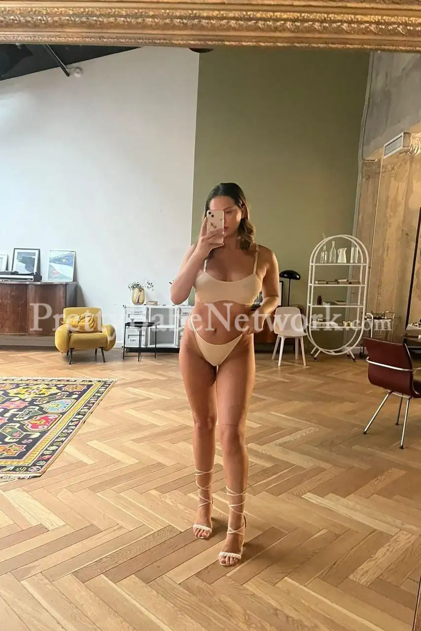 I’m Mirel- Brazilian Escort in AJC Bose Road! Call for Best Sex Service in Kolkata