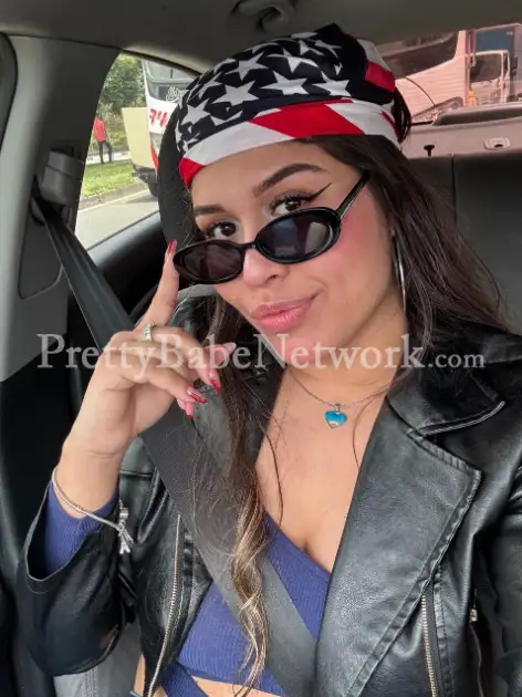 Indian Sassy Roshni—A Glorious Fashion Model for International Travel or Sex Companion