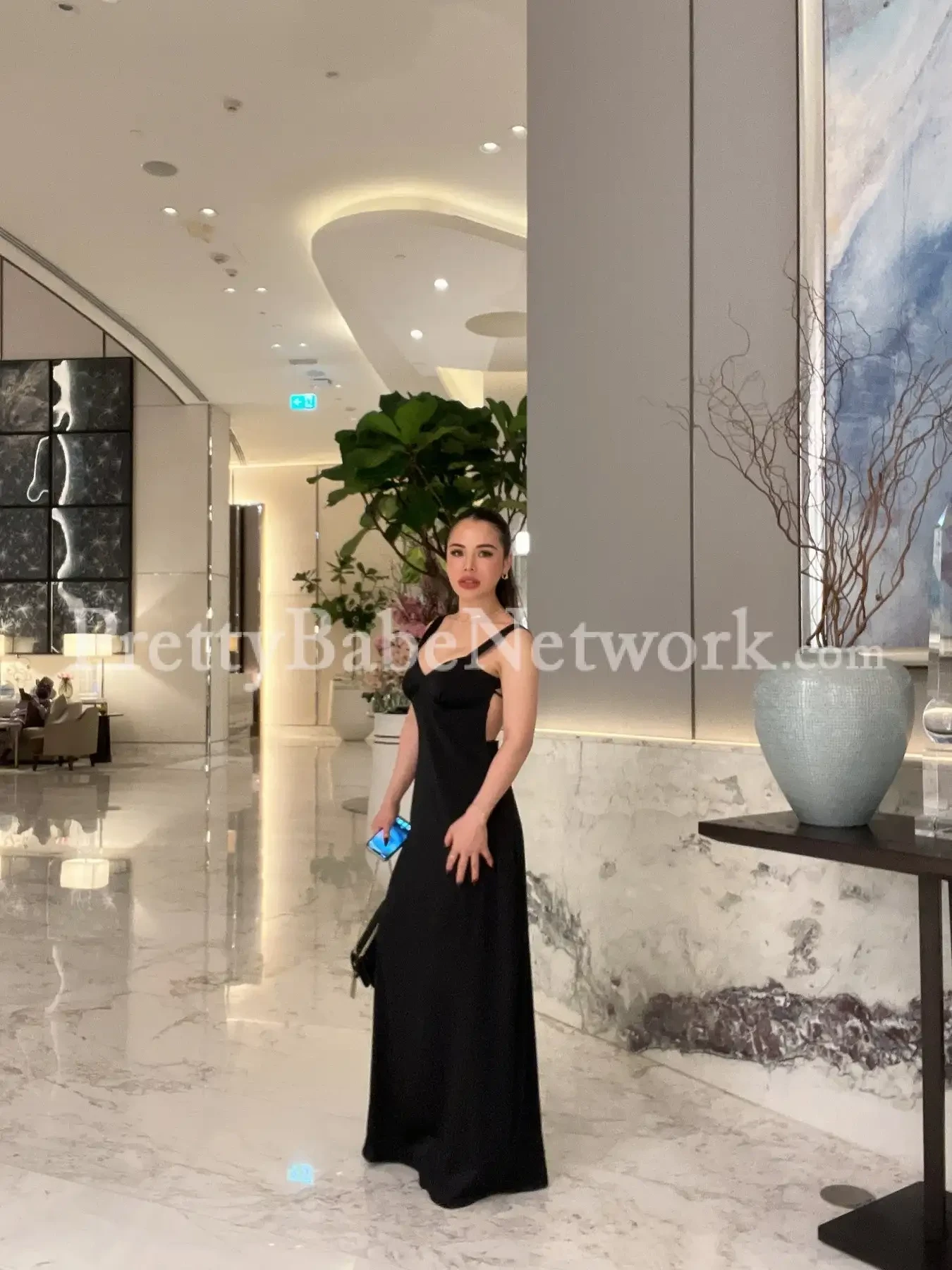 No Agent, Direct Meeting! Mongolian Escort Staying in Pipal Tree Hotel, Kolkata