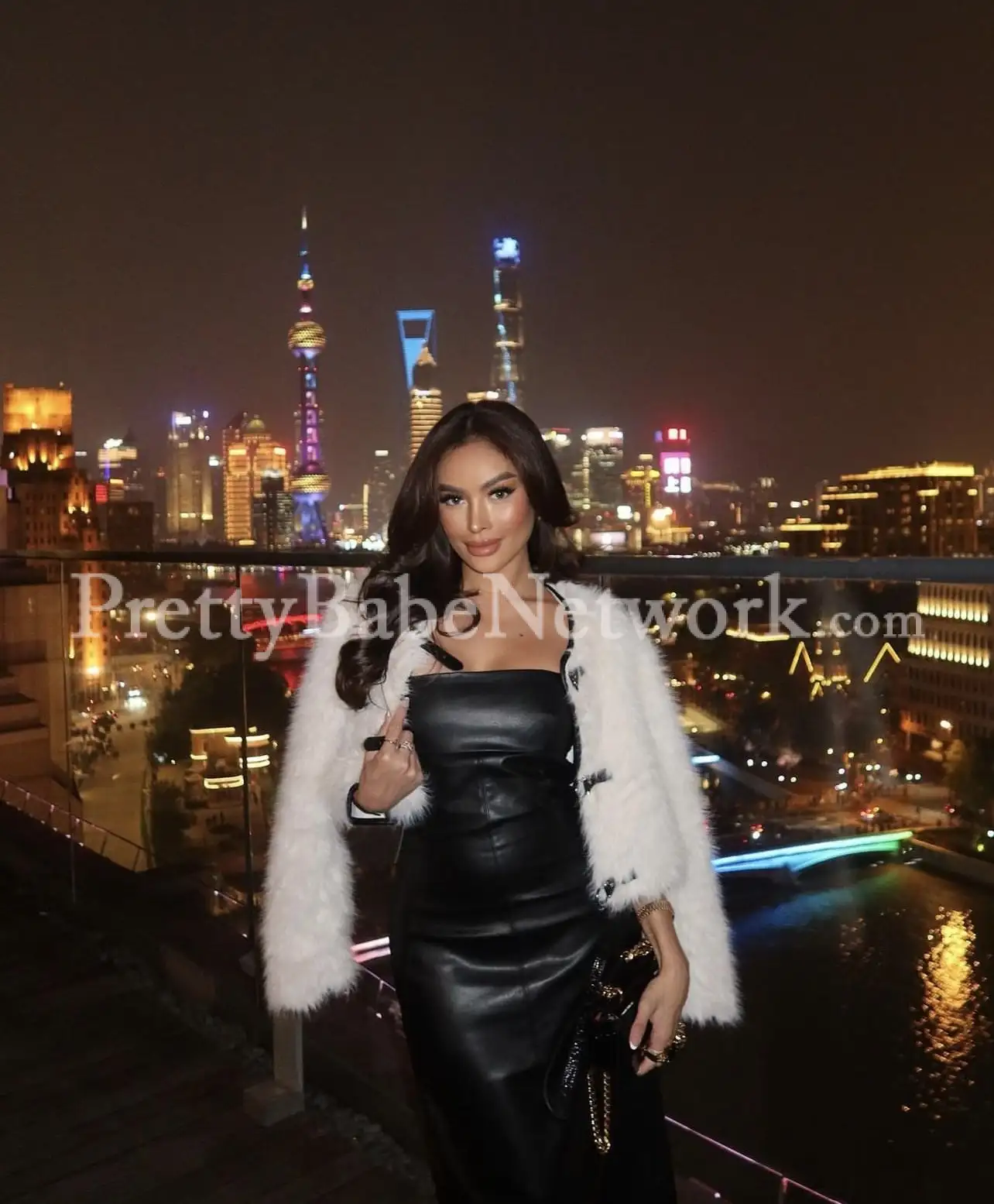 Meet Model Cum Spanish Escort Valeria Offering Dating & Escort Services in Gurgaon