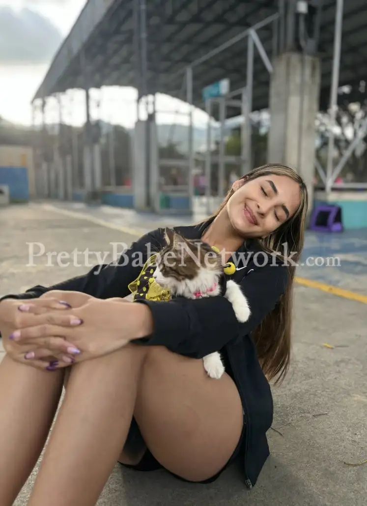 Efrosiniya—Russian Escort in Sun N Sand Hotel Near Juhu Beach