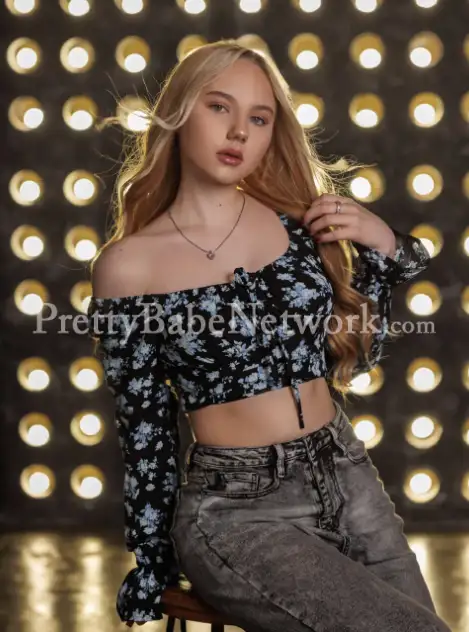 Most Beautiful Green-Eyed Greater Noida Russian Escort Galina For You