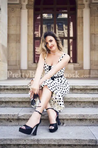 Get Exclusive Fun With Russian Escort Companion Glafira at No Extra Cost