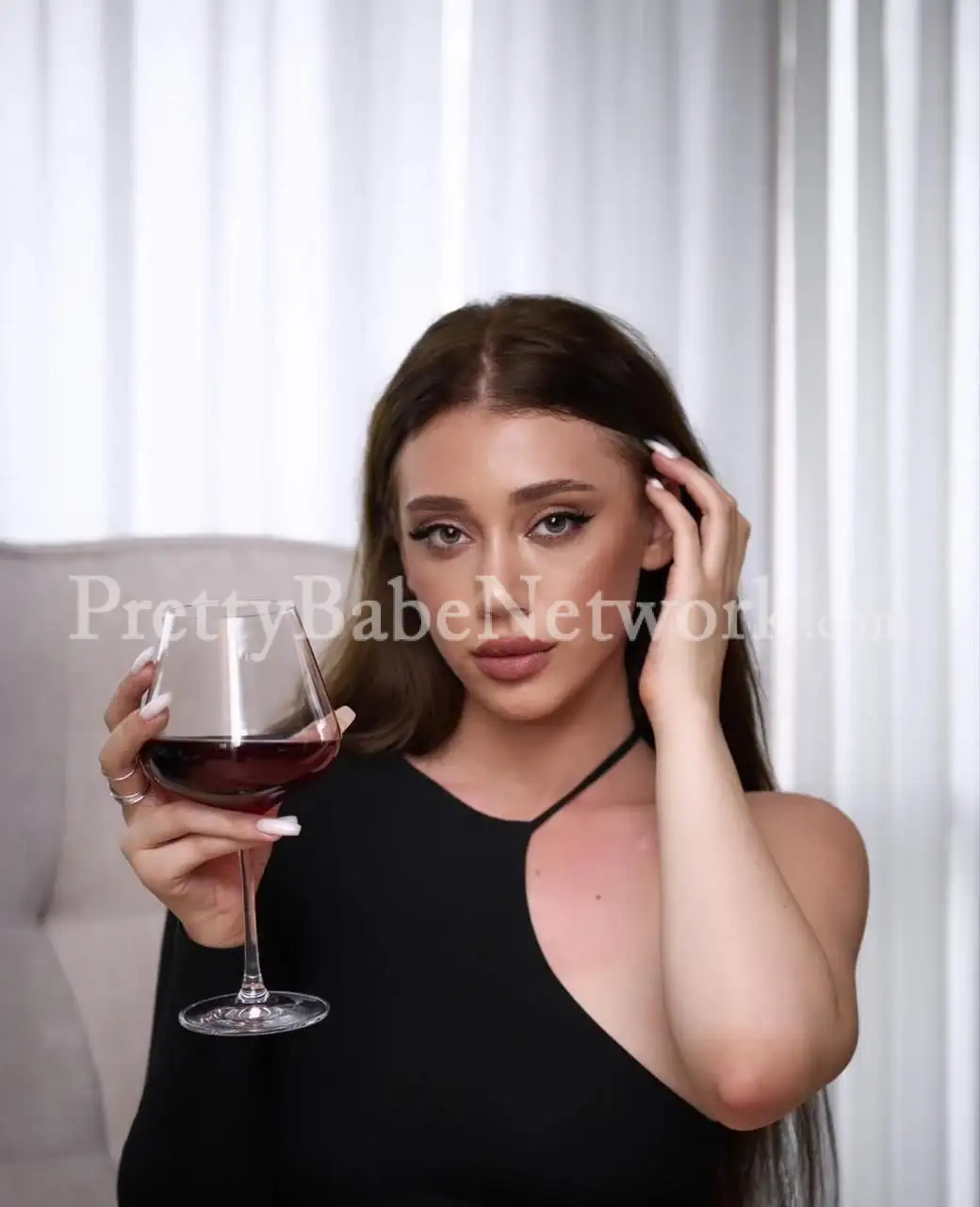 100% Genuine Russian Escort Lilit New in Kolkata near Camac Street