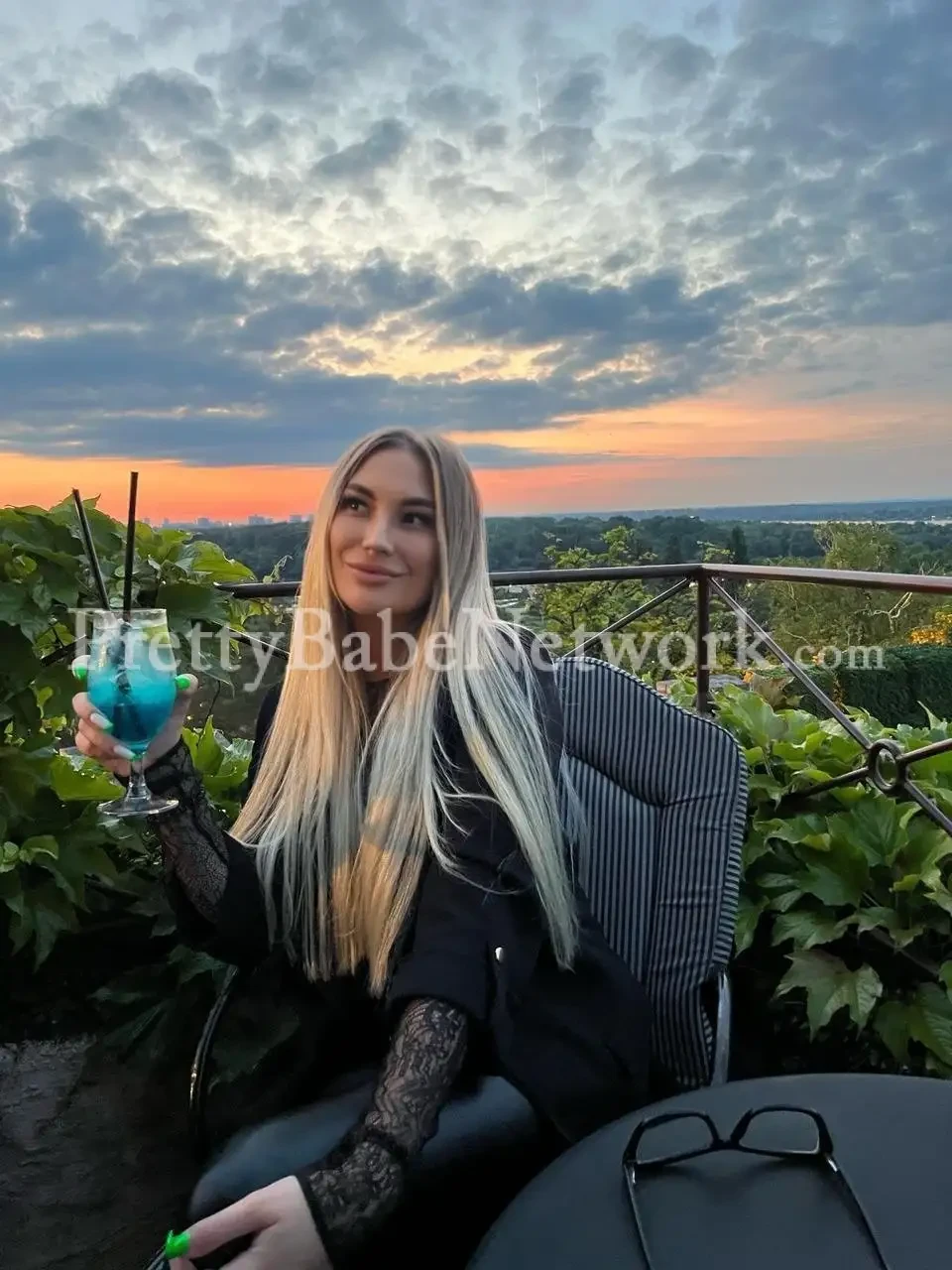 I am Lora- Russian Escort in Ethnotel Hotel, Kolkata! Expert in Oral Sex