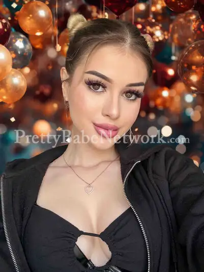 Russian Escort Girl Nadezhda For Naughty Encounters