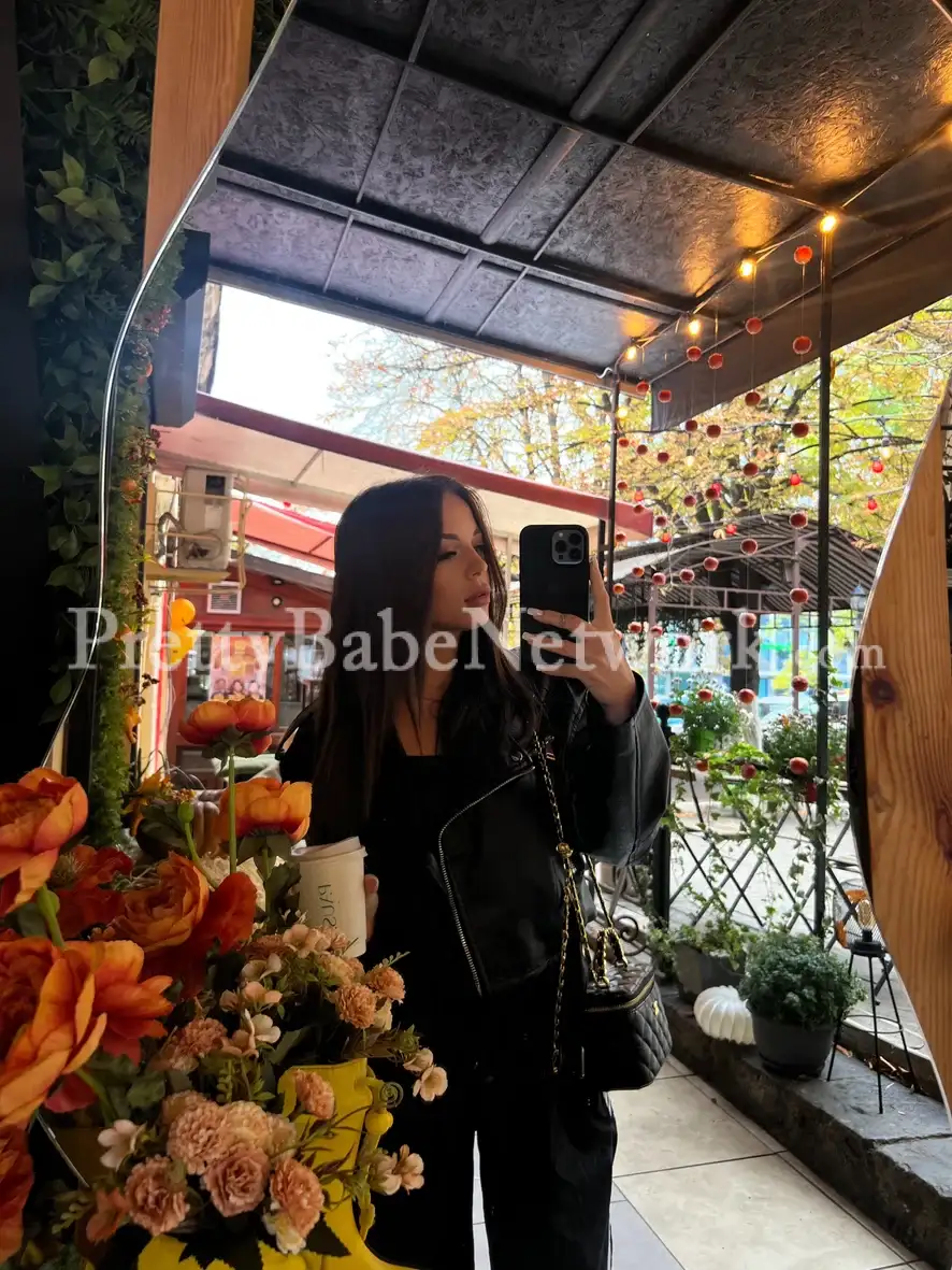 Nastya—A Sexy Brunette Among Russian Escorts in Colaba, Mumbai