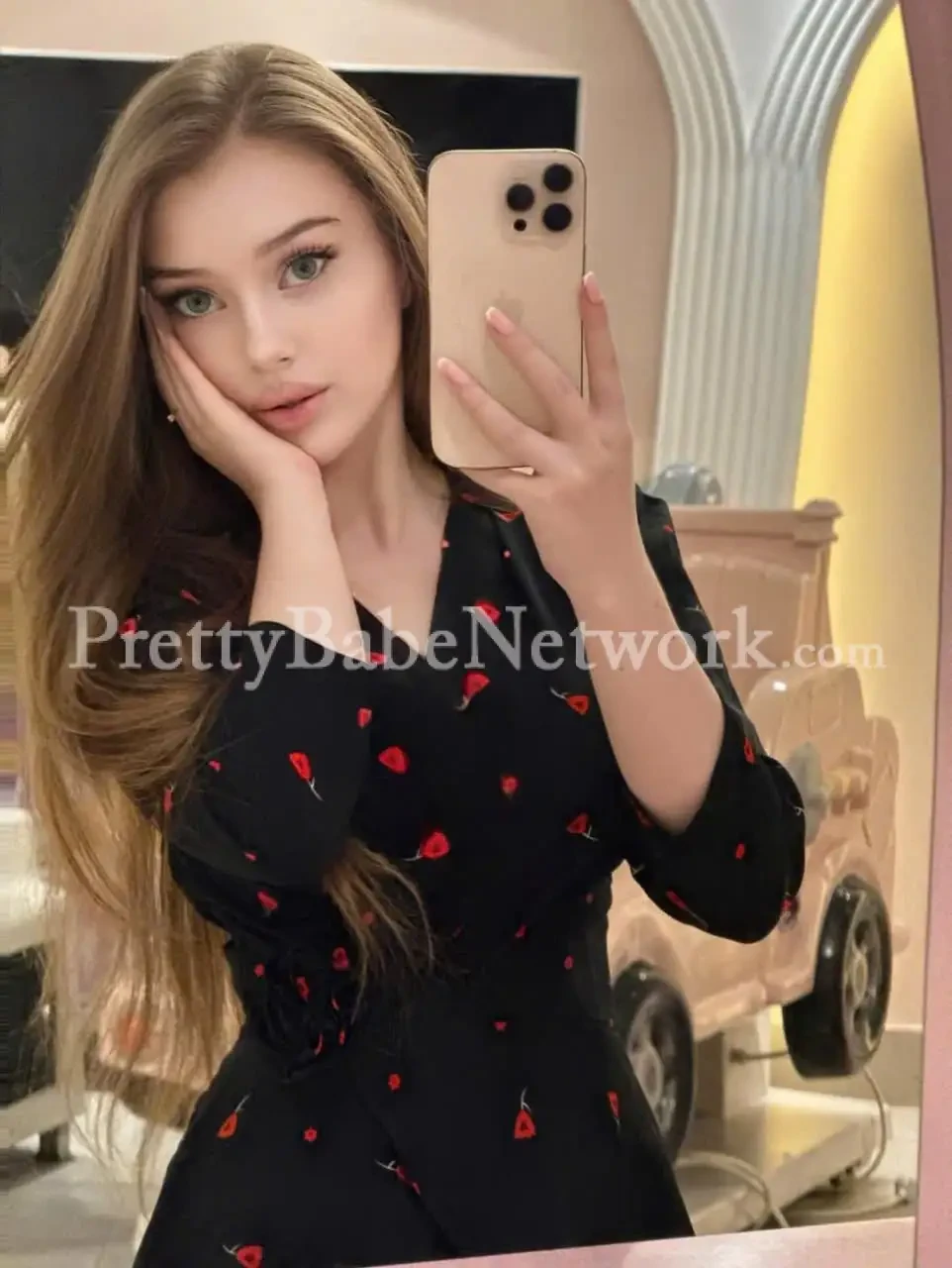 Natalya, New High-Profile Russian escort near Crowne Plaza Hotel, Rohini, Delhi