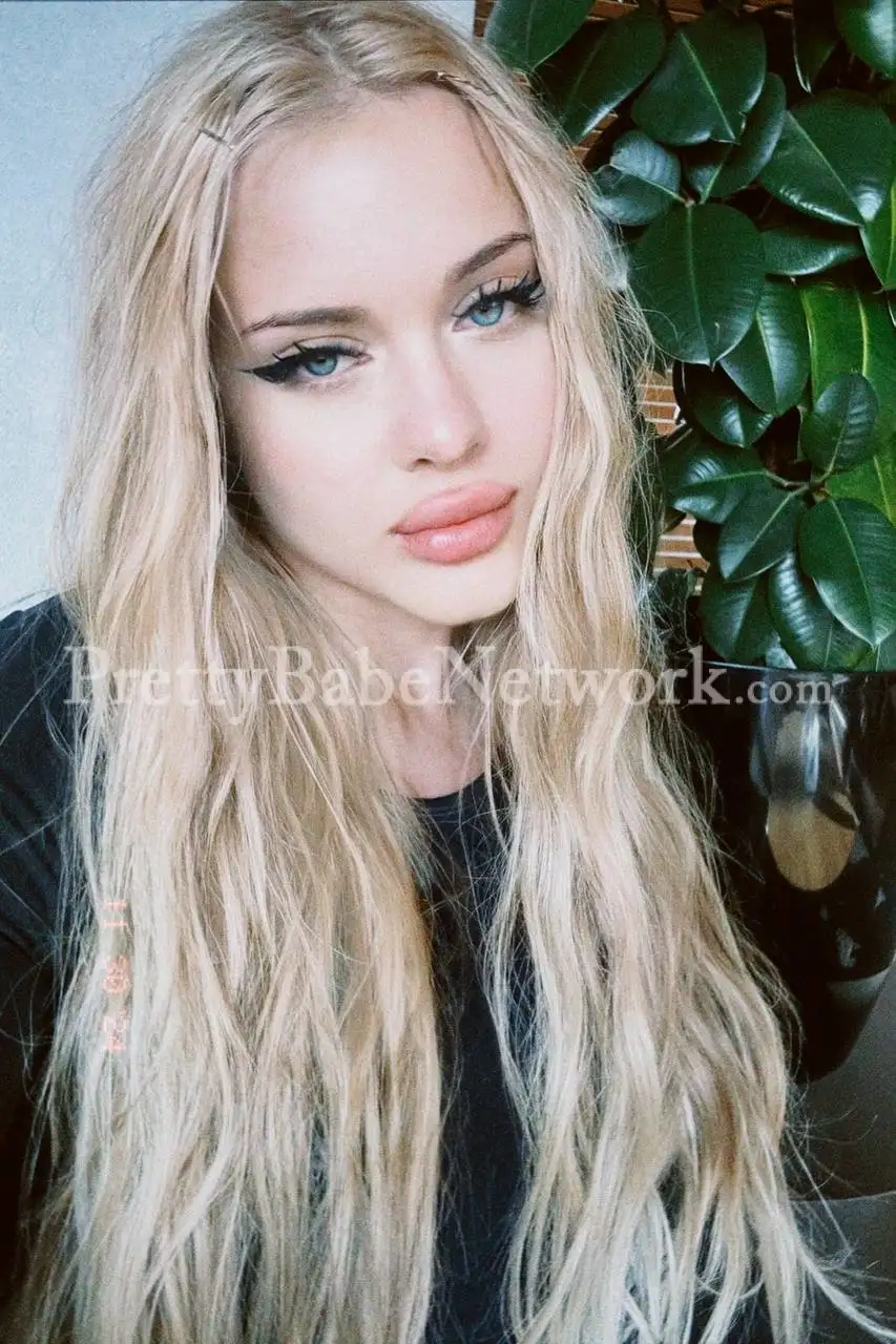 Arrange Our Sex Date Tonight! Renesmee Young Russian Escort near Gurgaon Sector 22