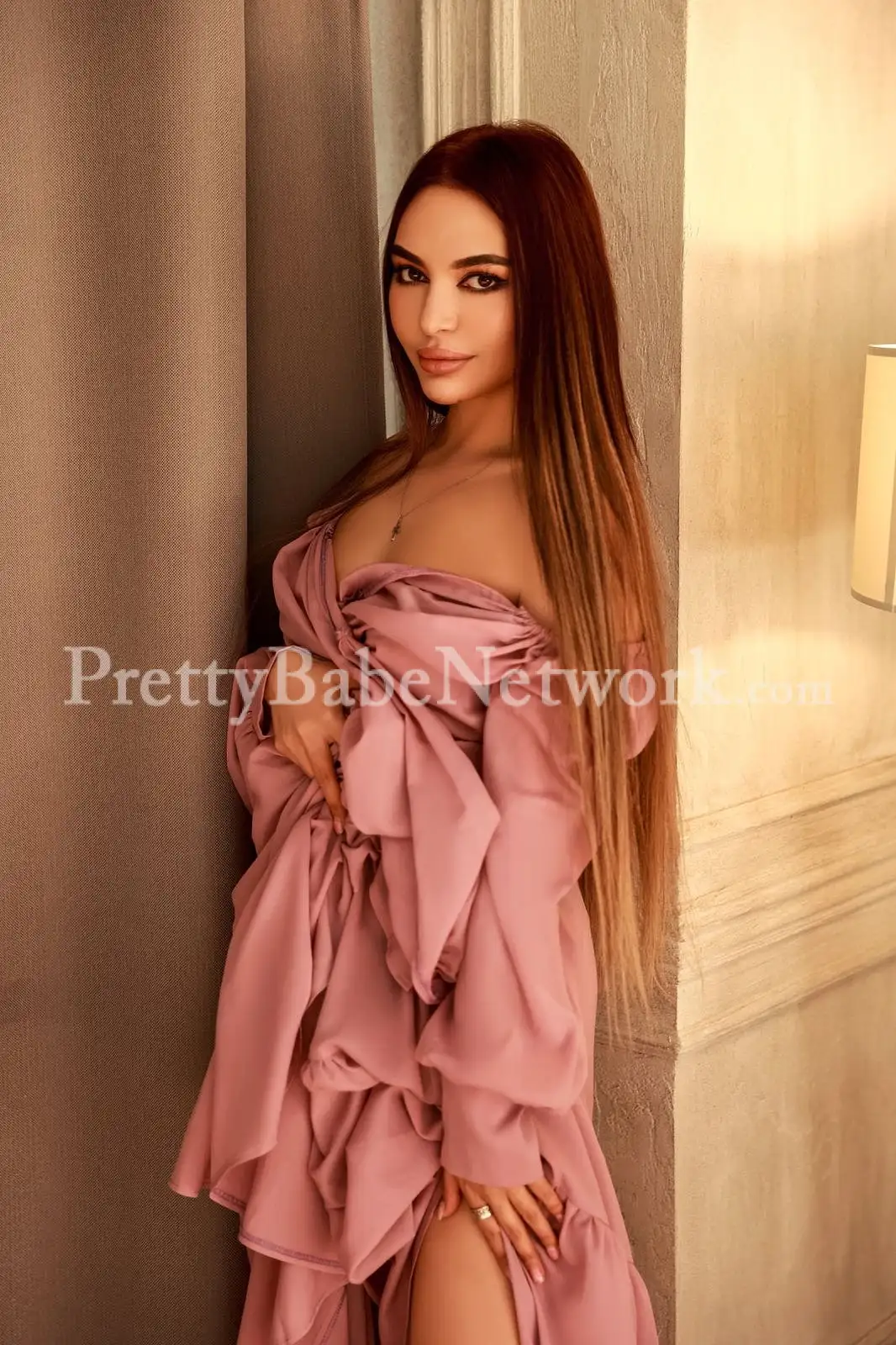 I Sveta- Friendly Independent Russian Escorts in Sector 33, Gurgaon! Best Sex & Dating Services