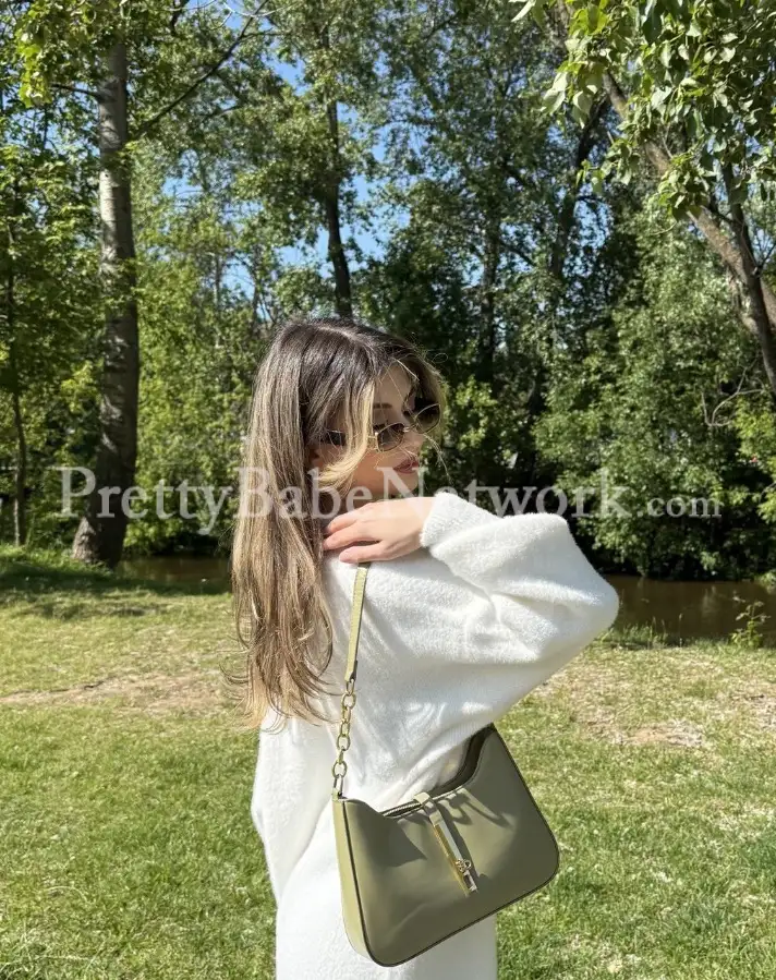 Ulyana—Featured Russian Escort Available Near Noida Sector 18 Metro Station