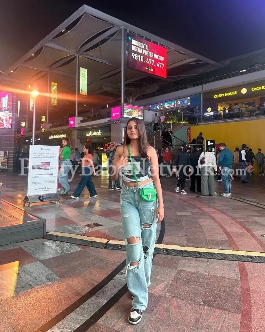 Struggling Actress Escort in Gurgaon Suhana! Service in Only 3/4/5-star Hotels