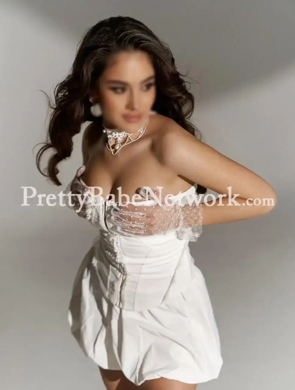 I am Celine, a 20-year-old high-class Russian escort in Golf Links, Delhi. You will feel like a sex god in bed