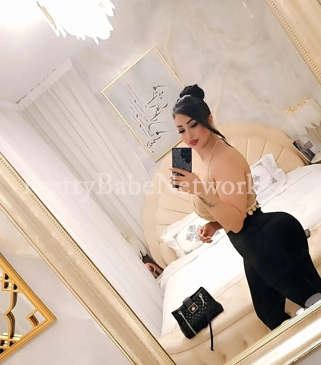 Lebanese VIP bombshell escort in your city for a real sex meetup