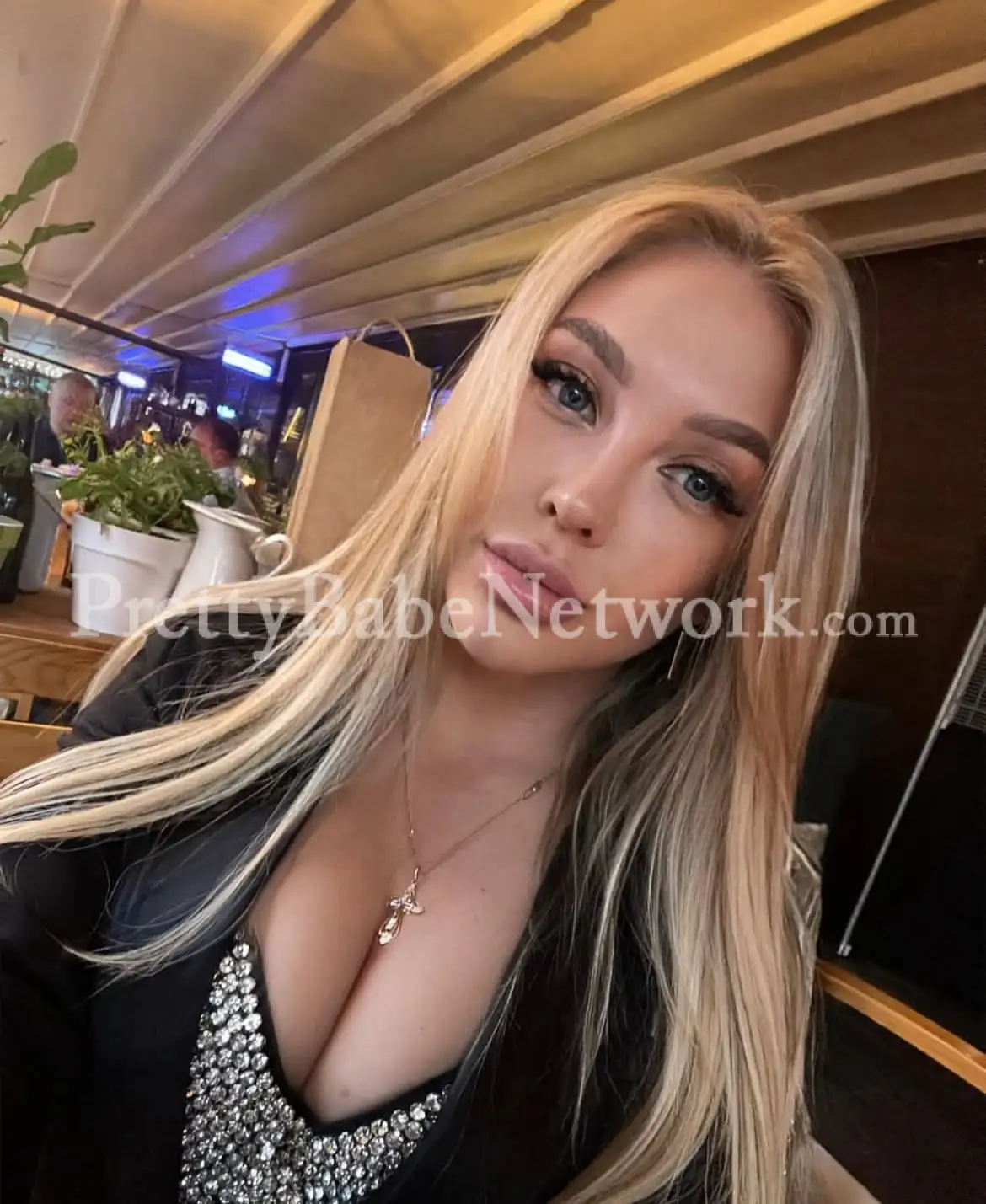 Expert in Blowjob & 69! Meet Kornelia- Polish Housewife Escort in DLF Phase 5, Gurgaon