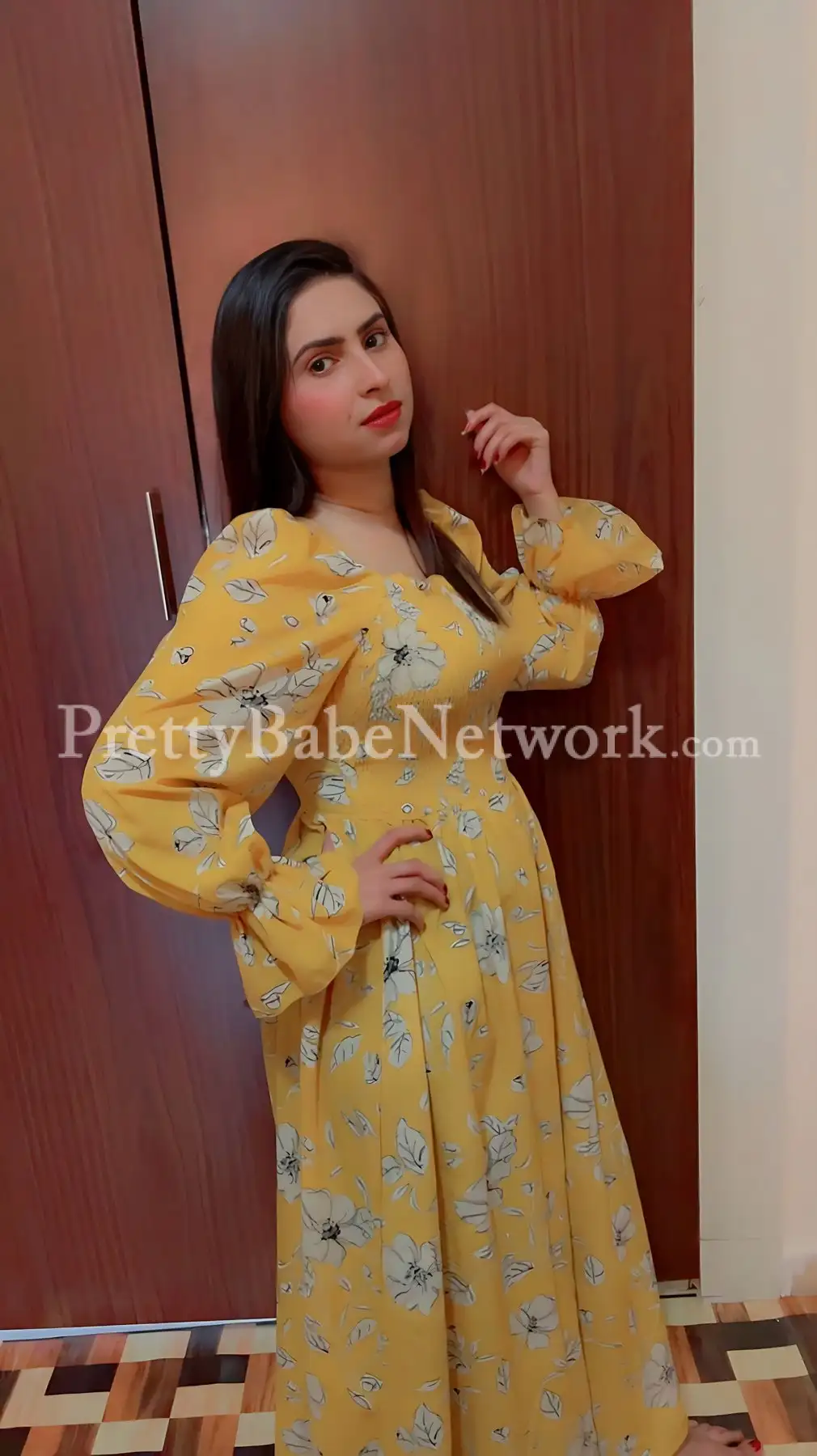 Call Bhabhi Escort Malini for BDSM Sex near Golf Course Extension, Gurgaon