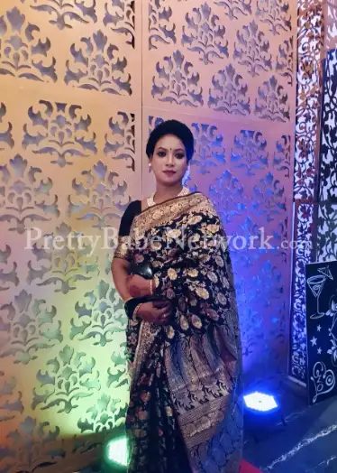 Beautiful and Young Bhabhi Manyata—Housewife escort in Noida Sector 137