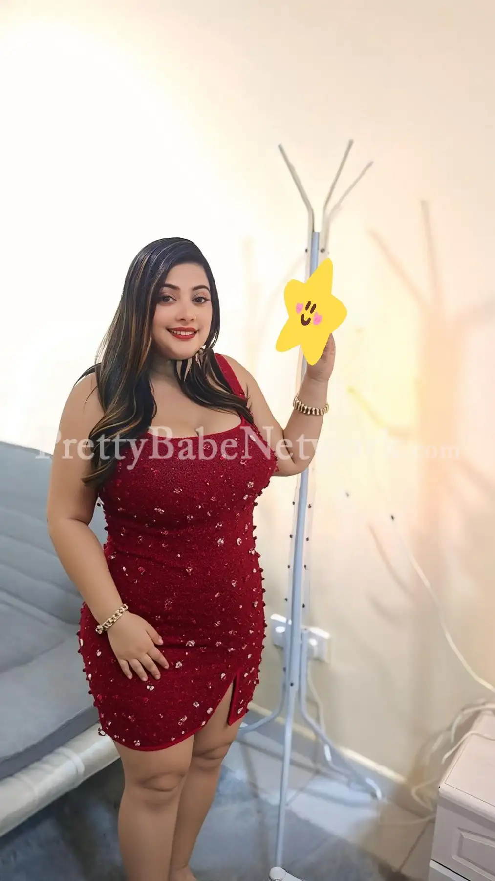 Best 69 Sex & Blowjob! Busty Housewife Escort Maya - Incall Chowringhee, Kolkata
