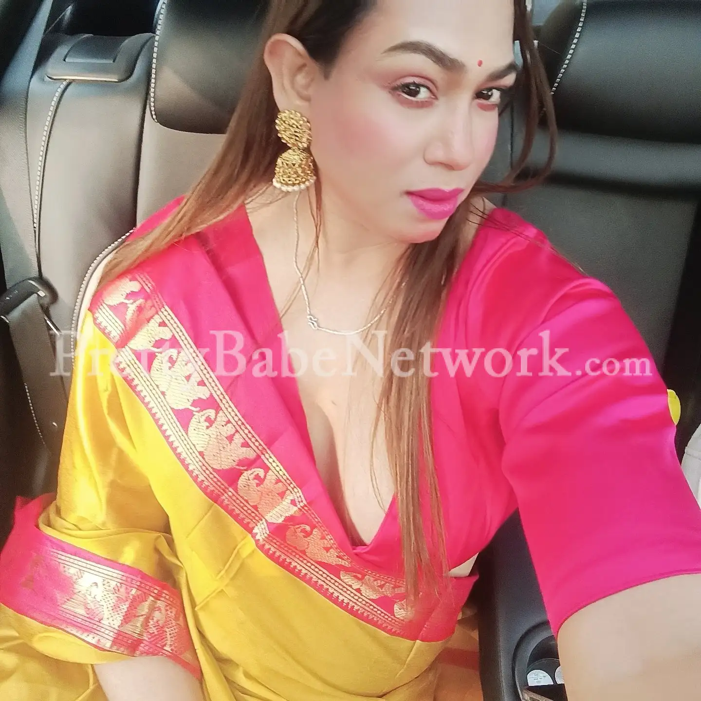 Sampurna Here! Housewife Escort in Digha Beach, Kolkata for Stepmom Fantasies