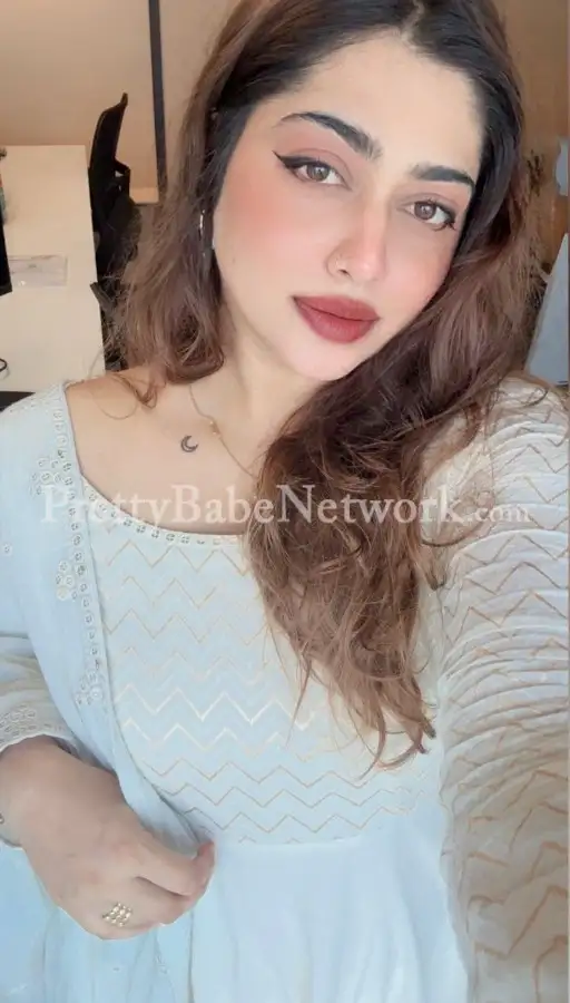 I'm Sapna- Kind of Housewife & Escort for Meet N Fuck near Gurgaon Sector 22