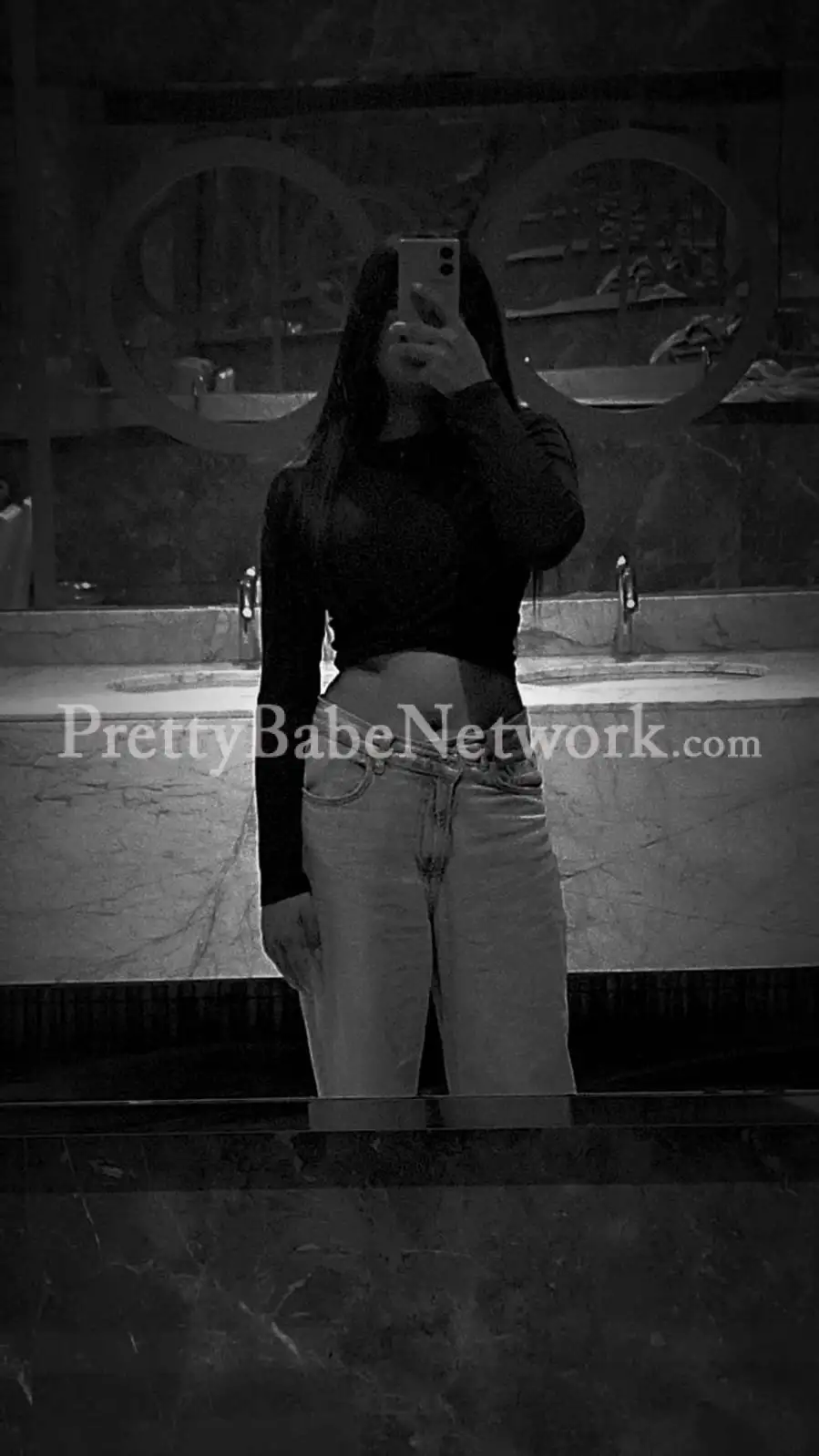 Direct Call for Sex Session! New Housewife Escort Seema in Camac Street, Kolkata