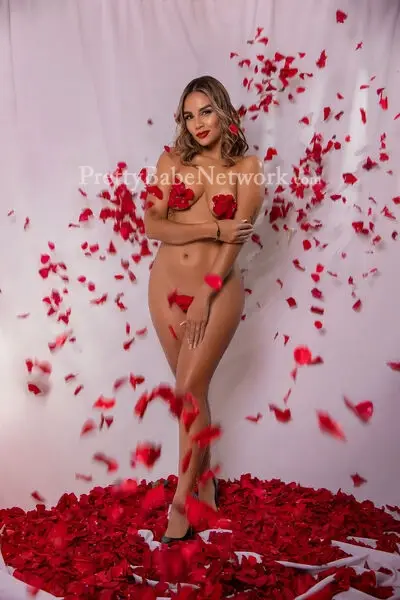 Hire European Escort Dixen for Girlfriend Experience or Couple Session