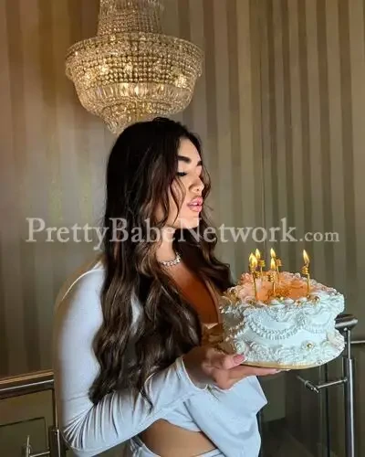 Hande, Turkish Actress Escort for the First Time! Best Blowjobs & French Kisses