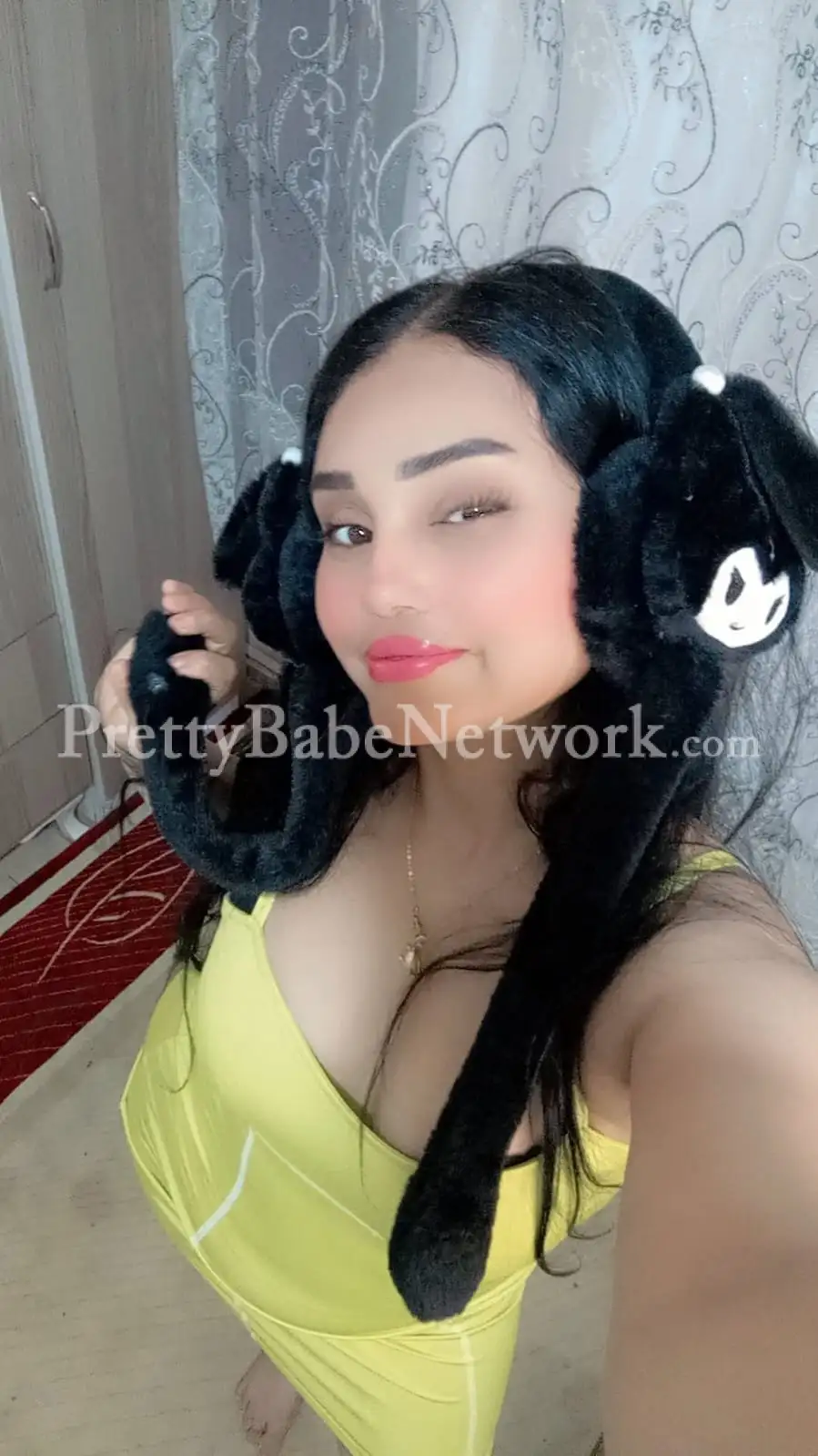 I am a Young Independent VIP Call Girl in South Extension, Delhi - Megha