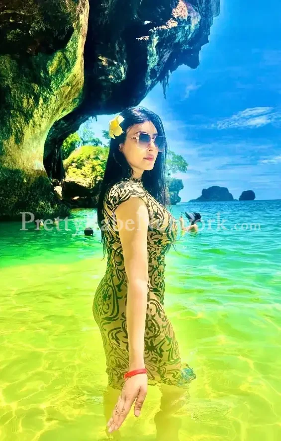 It's Me Rithika, Indian VIP Lake Town Escorts New in Kolkata! Private Dating & Hookup Service
