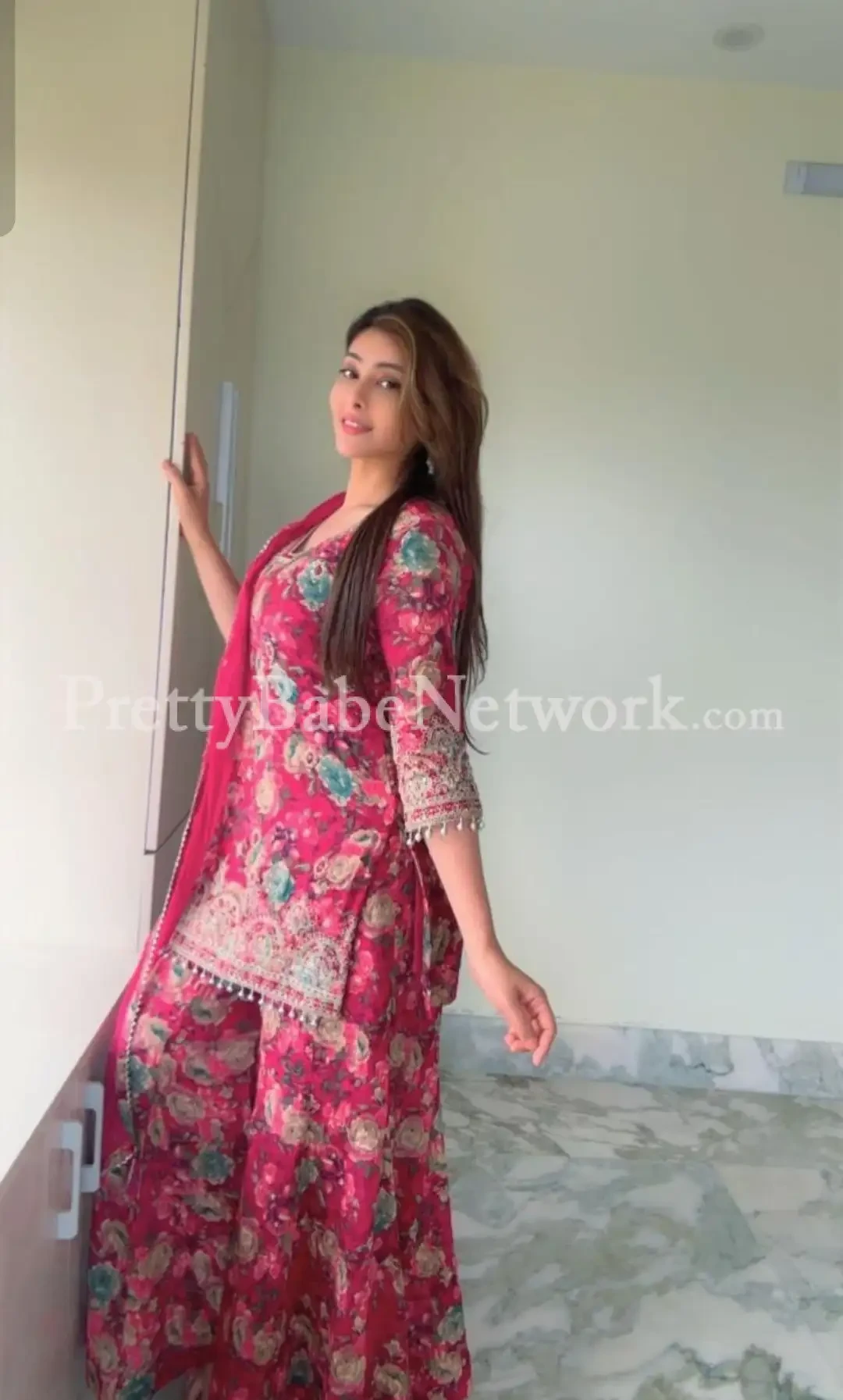 It's Me Rithika, Indian VIP Lake Town Escorts New in Kolkata! Private Dating & Hookup Service