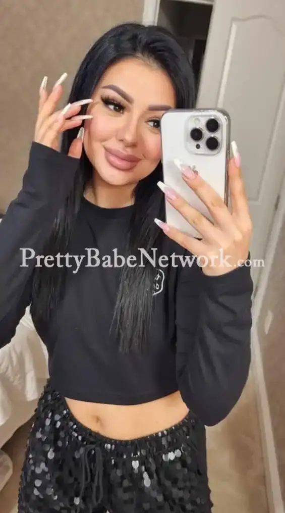 Do you want to meet with a classy & independent VIP escort in Delhi? I am here for you