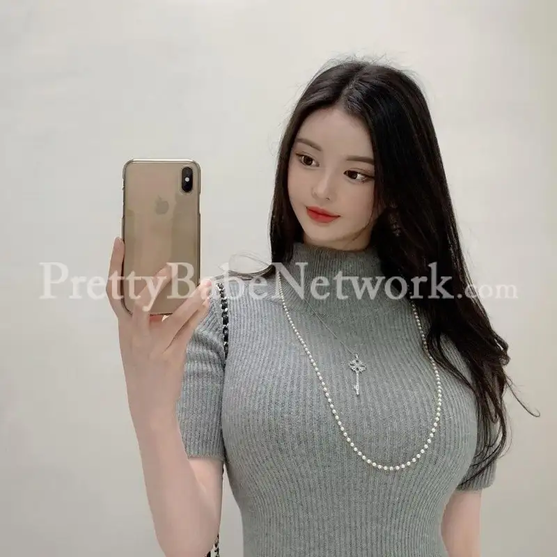 Make a Booking Today to meet a Chinese Call Girl in 5-Star Hotels near Lal Bagh, Bangalore